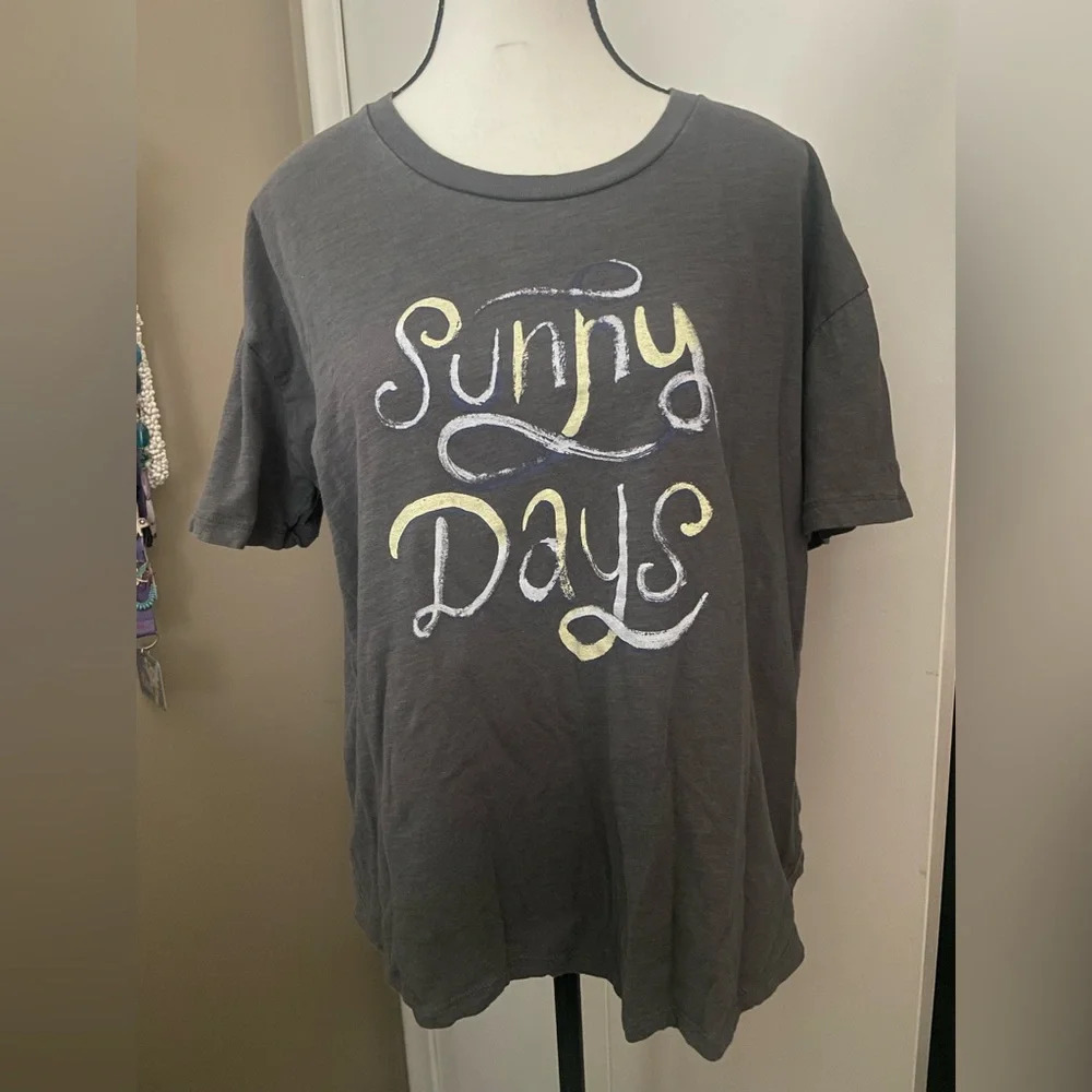 Wildfox "Sunny Days" Graphic Tee Women's Medium Large Short Sleeve